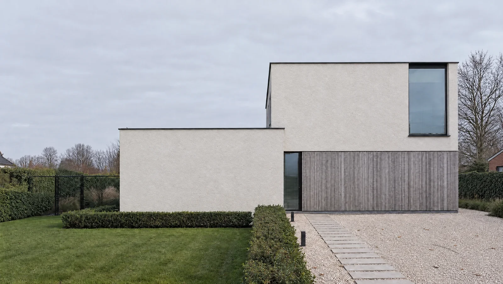 Dezelfde woning met een propere crepigevel.